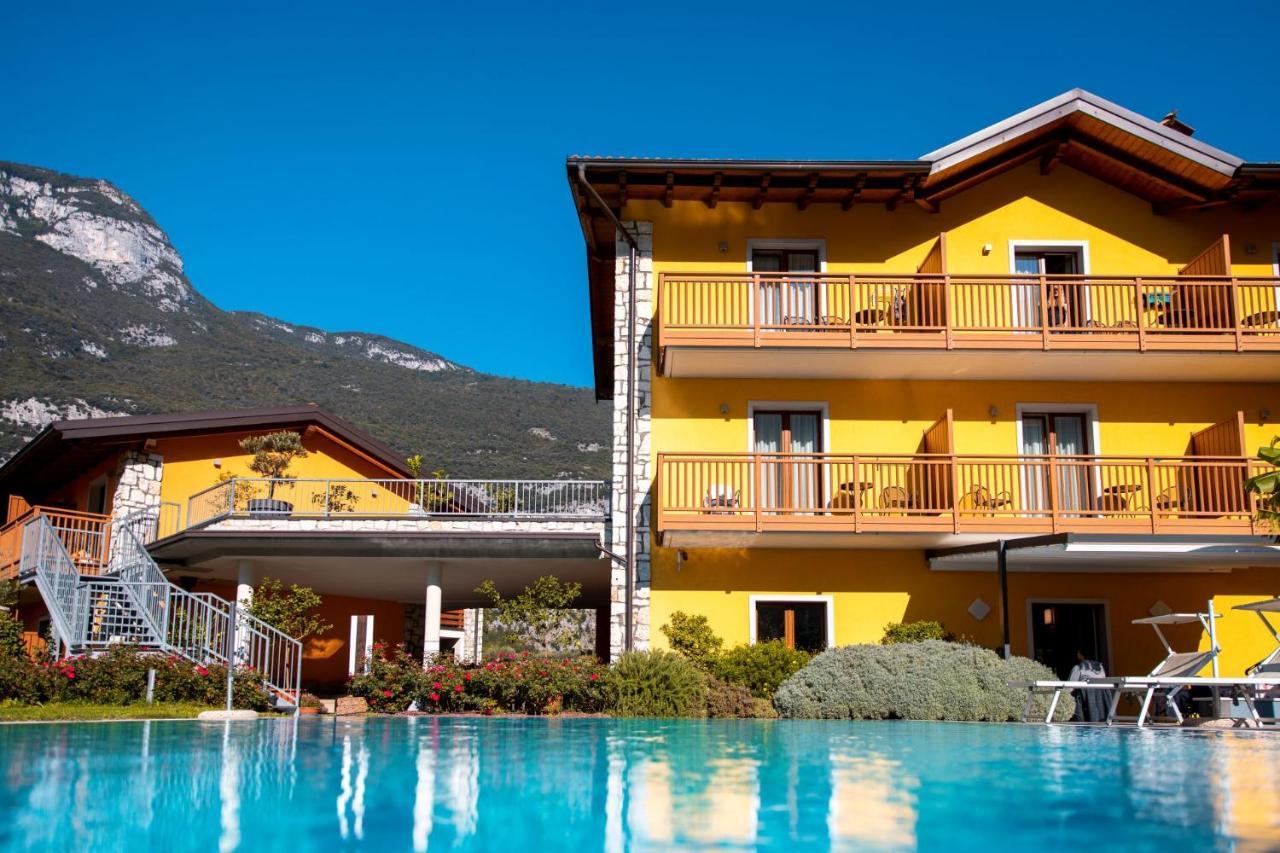 Maso Agritur Santa Lucia Bed & Breakfast Dro Exterior photo