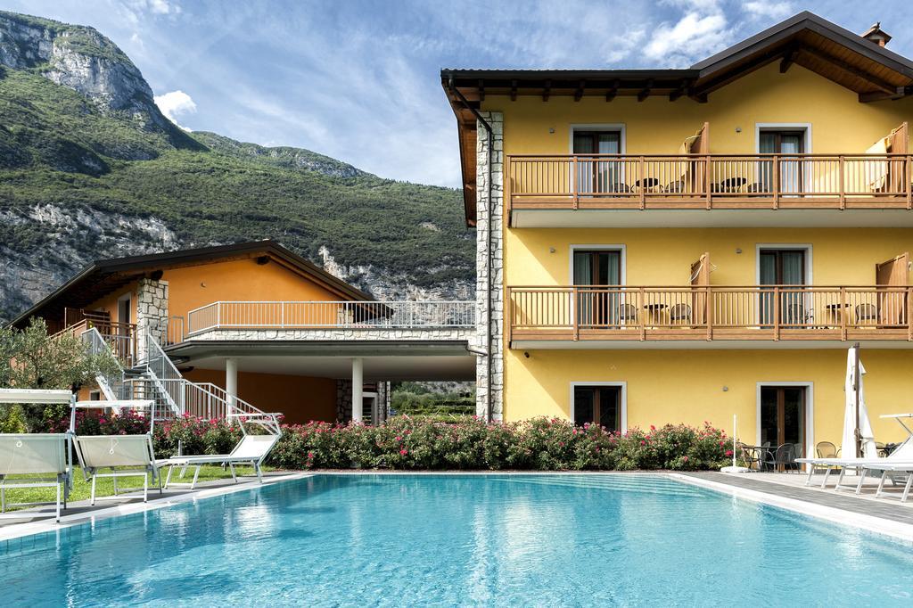 Maso Agritur Santa Lucia Bed & Breakfast Dro Exterior photo