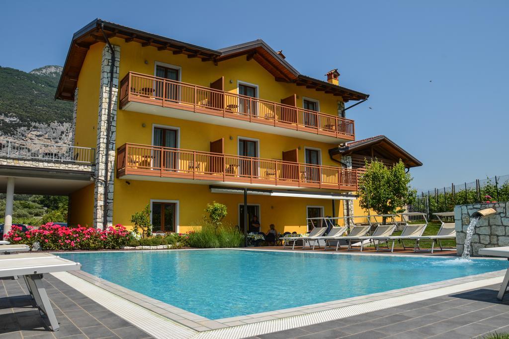 Maso Agritur Santa Lucia Bed & Breakfast Dro Exterior photo